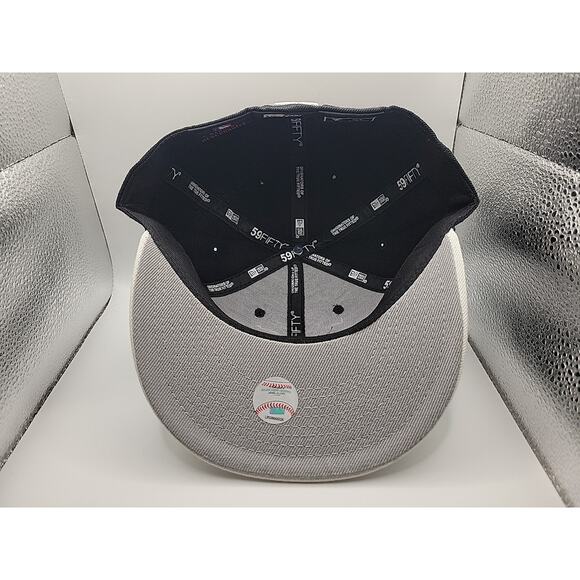 New Era Black and Gray Cap - Picture 8 of 9